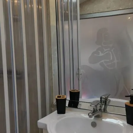 Le Croisette Center *